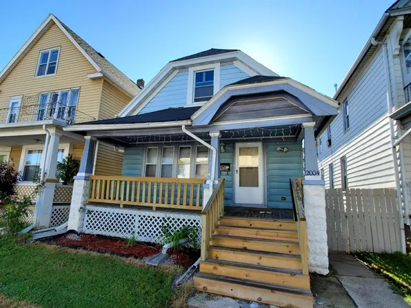 2004 S 16th St, Milwaukee, WI 53204