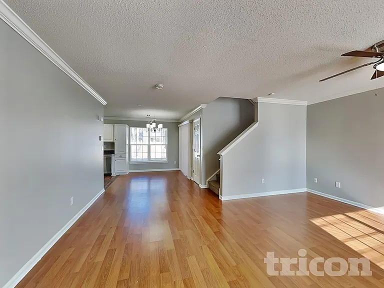 124 Grayland Rd — Photo 2