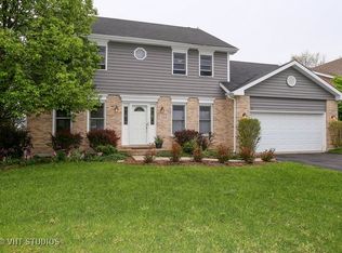 110 Erin Dr, Cary, IL 60013