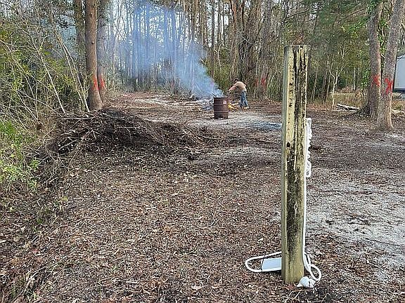 2nd image of 1432 Silverbrook Rd