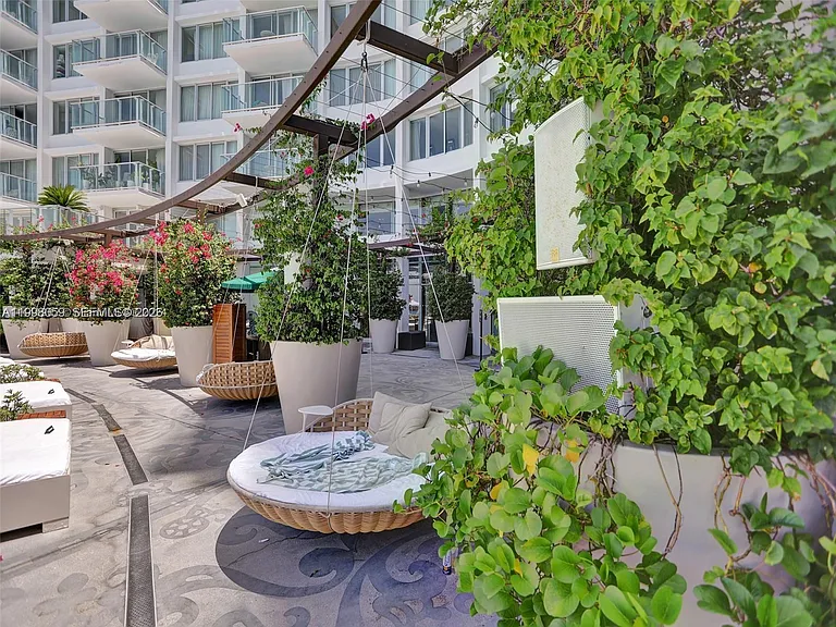 1100 West Ave #1101 — Photo 30