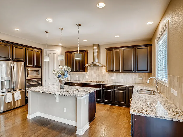 12854 Fisher Dr — Photo 2