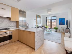 300 W 122nd St