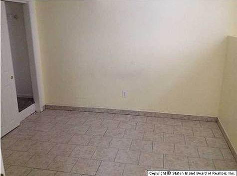 2nd image of 59 Pond St