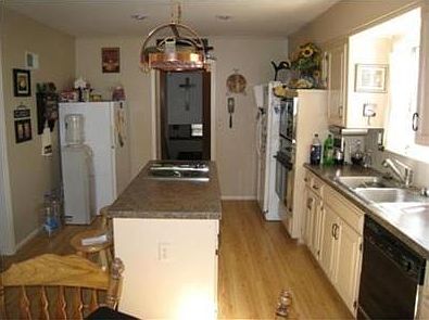 3rd image of 1500 NW Westwood Dr