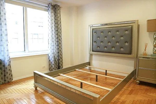 Rented by Barlavi Inc. | media 9