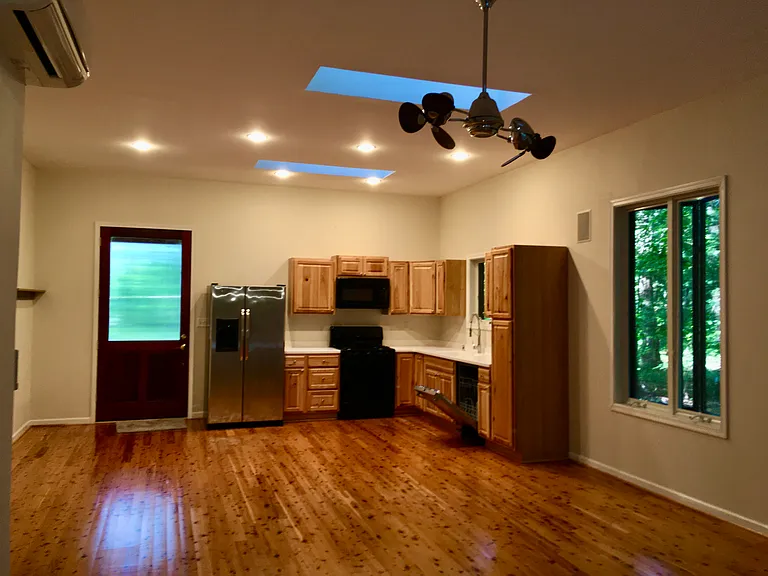 111 Fox Run Ln — Photo 17