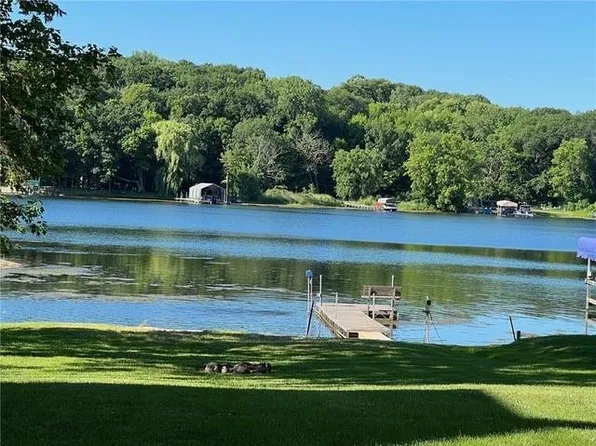 320 Deerfoot Trl, Chanhassen, MN 55317