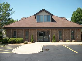 7030 Centennial Dr, Tinley Park, IL 60477