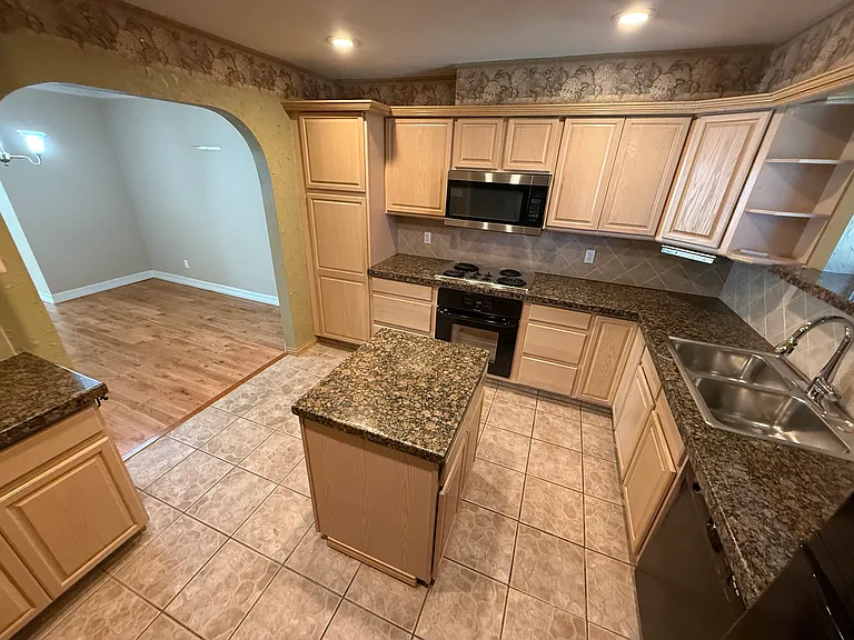 8618 Baltimore Dr #102 — Photo 7