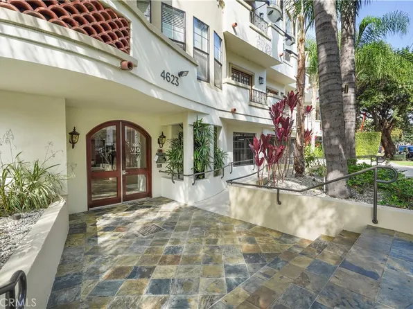 4623 Willis Ave #305, Sherman Oaks, CA 91403