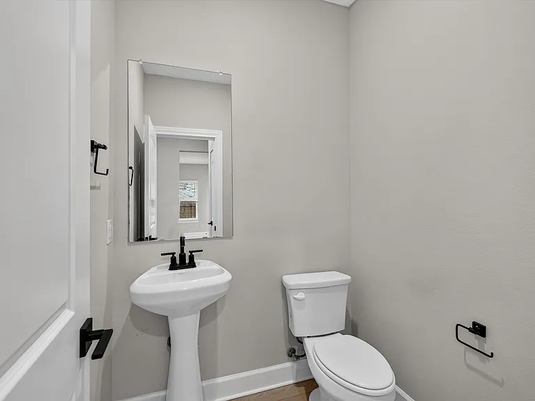 1309 Butler Ave — Photo 10