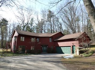 12710 White Swan Dr, Greenville, MI 48838