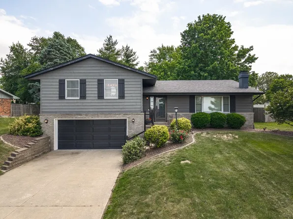113 Boulder Dr, Gridley, IL 61744