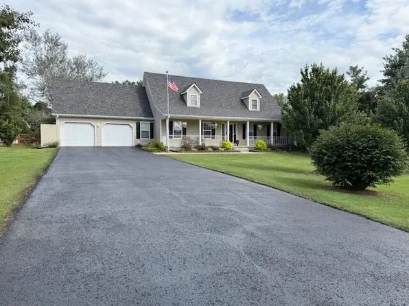 407 Autumn Dr, Lancaster, KY 40444