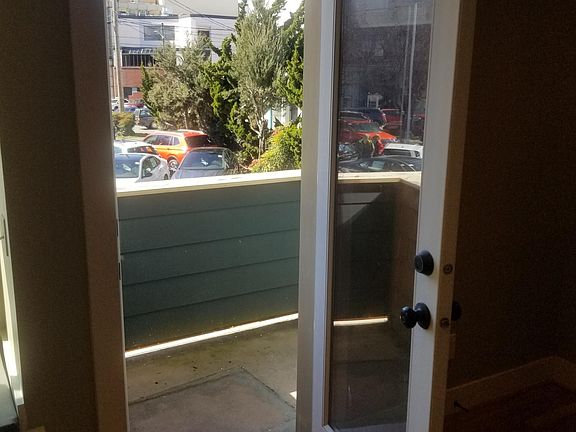 5th image of 5233A Russell Ave NW