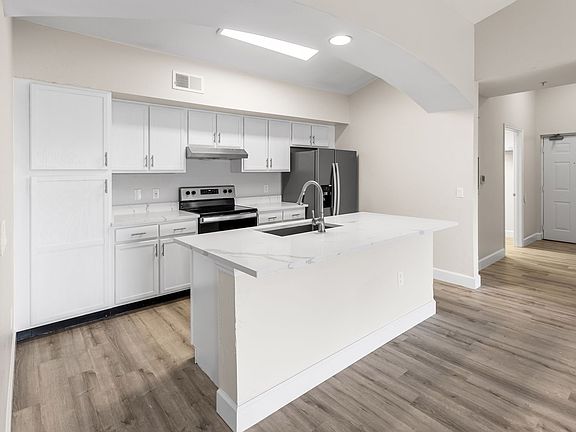 2nd image of 7960 Preserve Cir APT 637