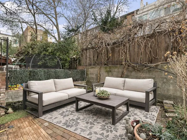 240 E 32nd St APT 1A, New York, NY 10016