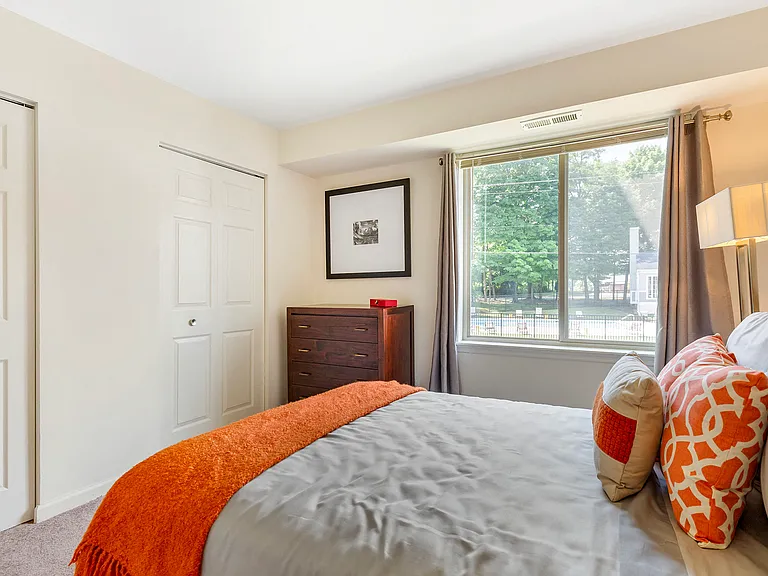Annapolis Roads Apartments — Photo 26