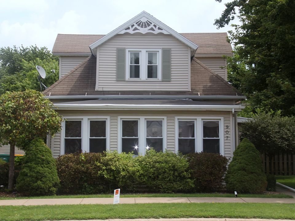 1st image of 907 N Park St