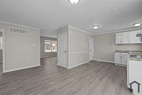 10432 Royal Dr — Photo 9