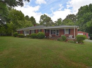 1110 Mauney Rd, Stanley, NC 28164