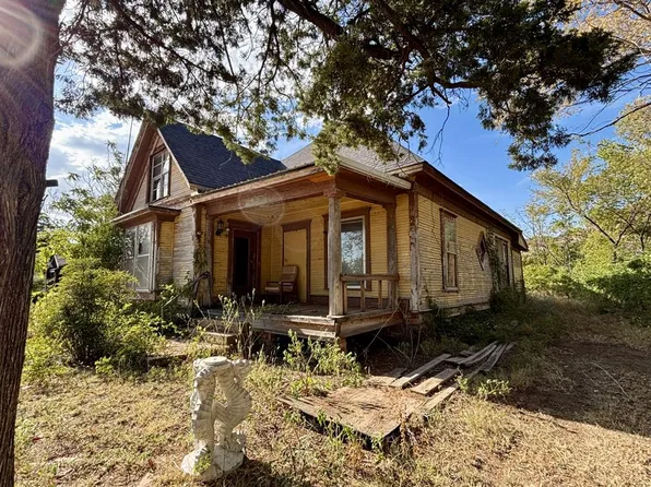 200 W Mountain Ave, Granite, OK 73547