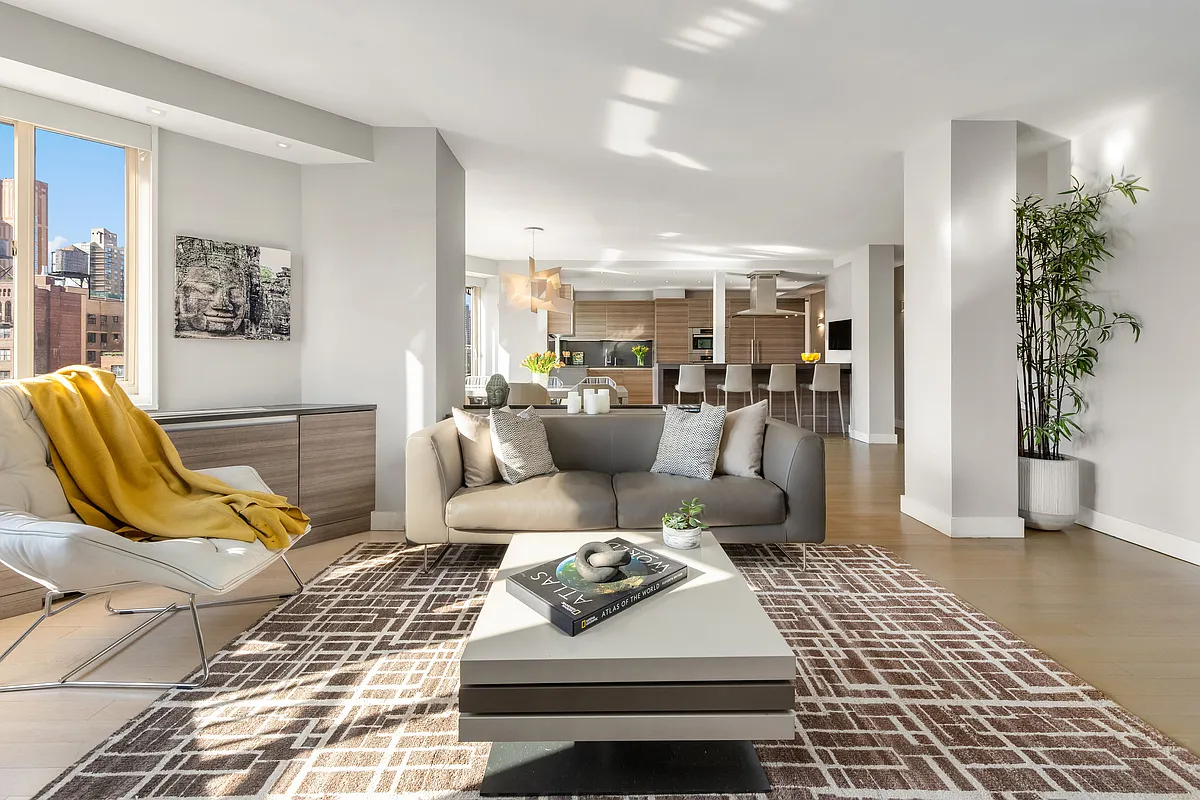 301 East 78th St Unit 16DEF