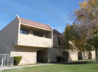 44024 25th St W APT 17, Lancaster, CA 93536