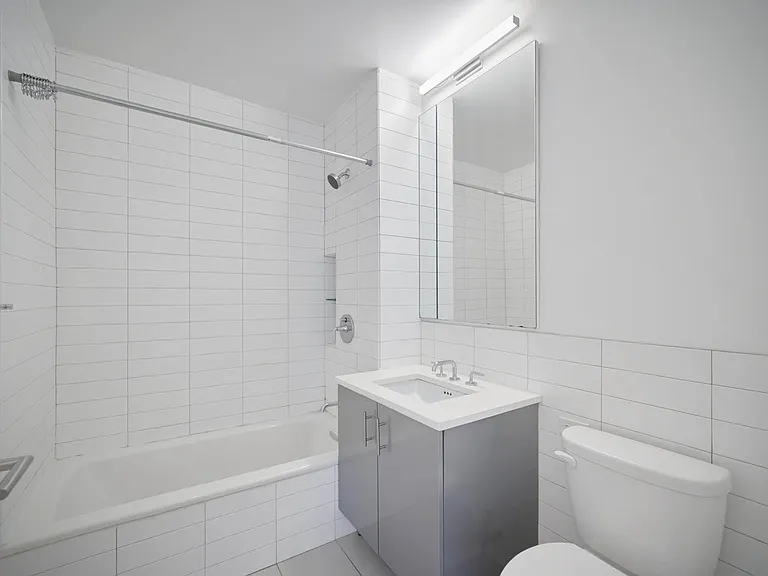 531 Myrtle Ave #B4 — Photo 6