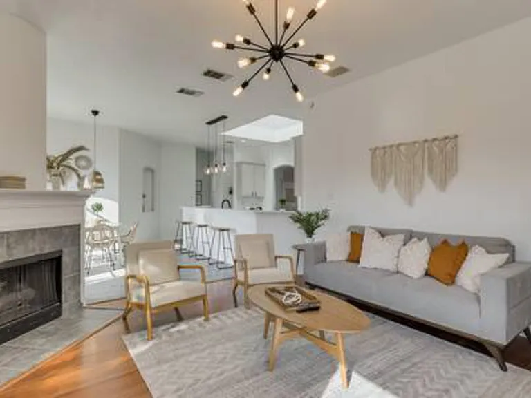 Falcon Ridge Dr — Photo 18