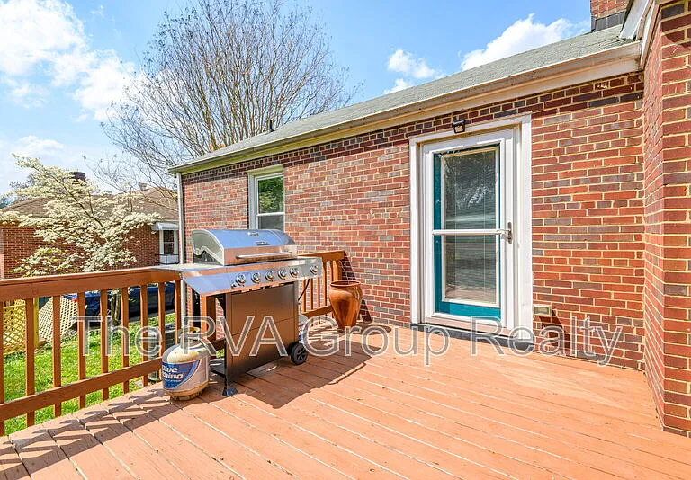 2201 Lydell Dr — Photo 48