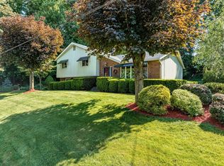 75 Fisher Rd, Chicopee, MA 01013