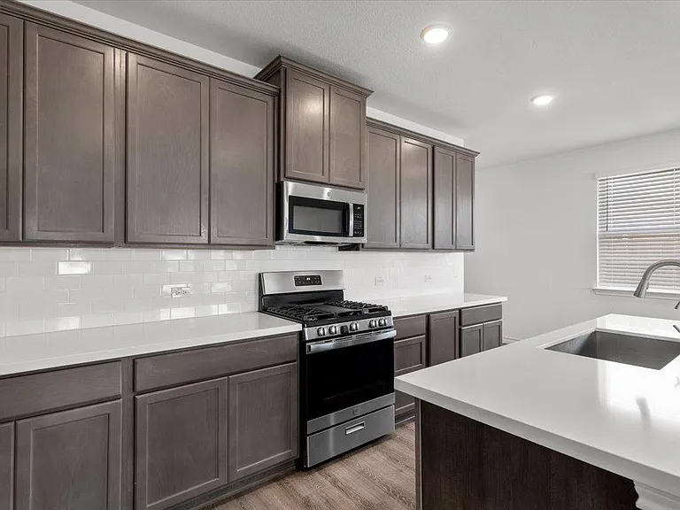 500 Stinchcomb Rd — Photo 16
