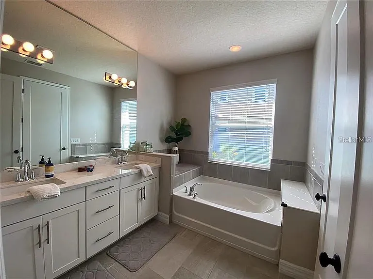 7902 Corkfield Ave — Photo 6