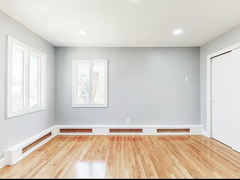 1410 Harrison St #2 — Photo 2