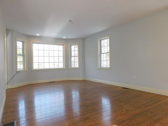 4th image of 6 Canton St