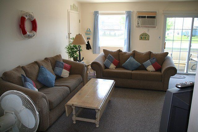 1st image of 1824 West Ave APT 2