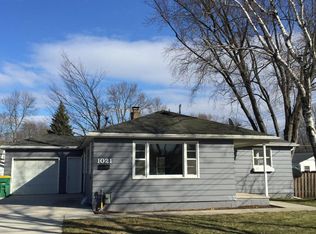1021 Spence St, Green Bay, WI 54304