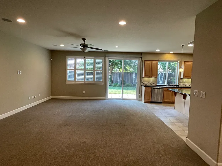 1805 Stageline Cir — Photo 19