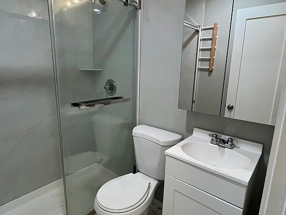 5th image of 3 Grant Ave APT 5