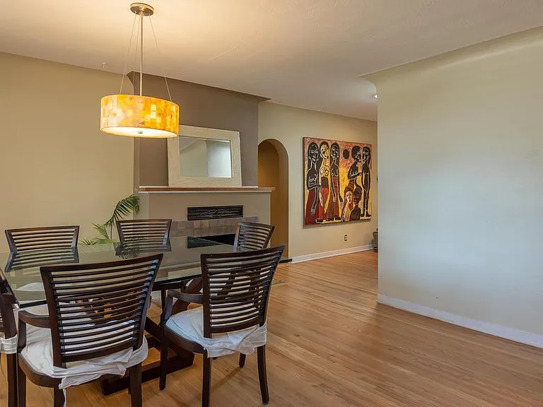 929 Madison St NE — Photo 6