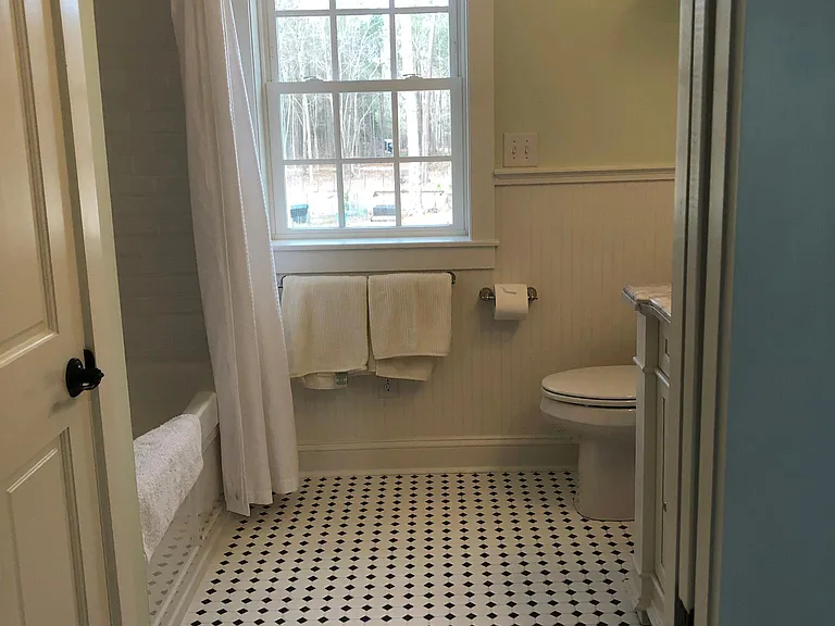 127 Country Club Dr — Photo 21
