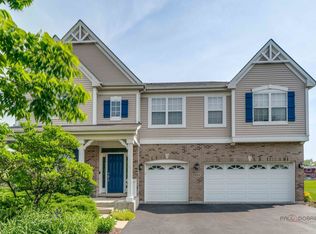 3211 Newport Ln, Wadsworth, IL 60083