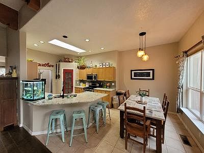 1st image of 5603 La Colonia Dr NW