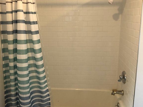 2nd image of 3823 E Allerton Ave