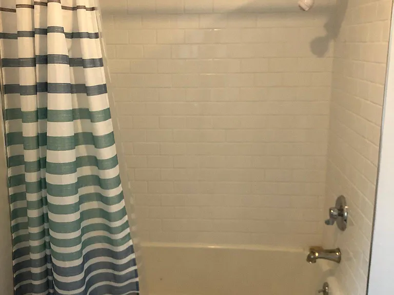 3823 E Allerton Ave #UPPER — Photo 2