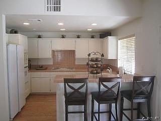 4th image of 964 Cedarcliff Ct