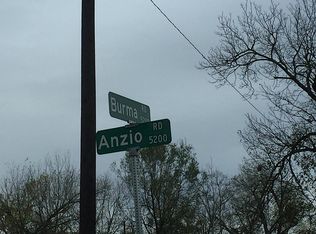 5302 Burma Rd, Houston, TX 77033