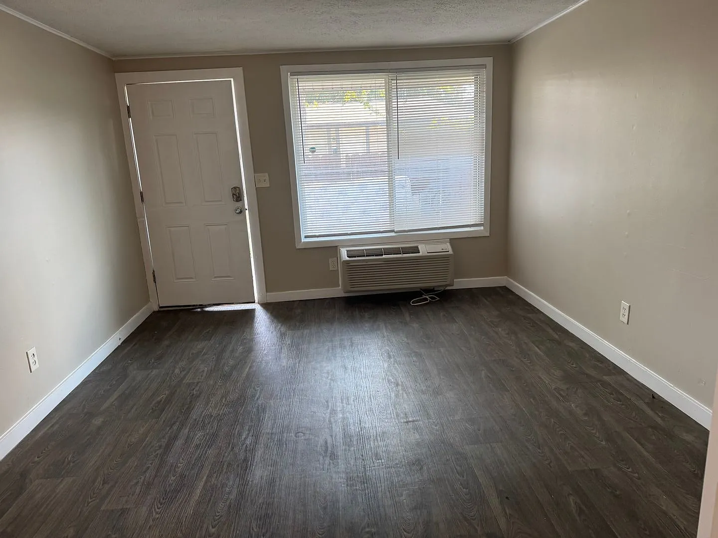 5451-5471 Red Bird Court — Photo 3